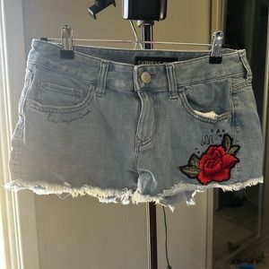 Express distressed shorts